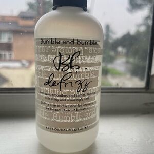 Bumble and bumble Defrizz Serum NEW